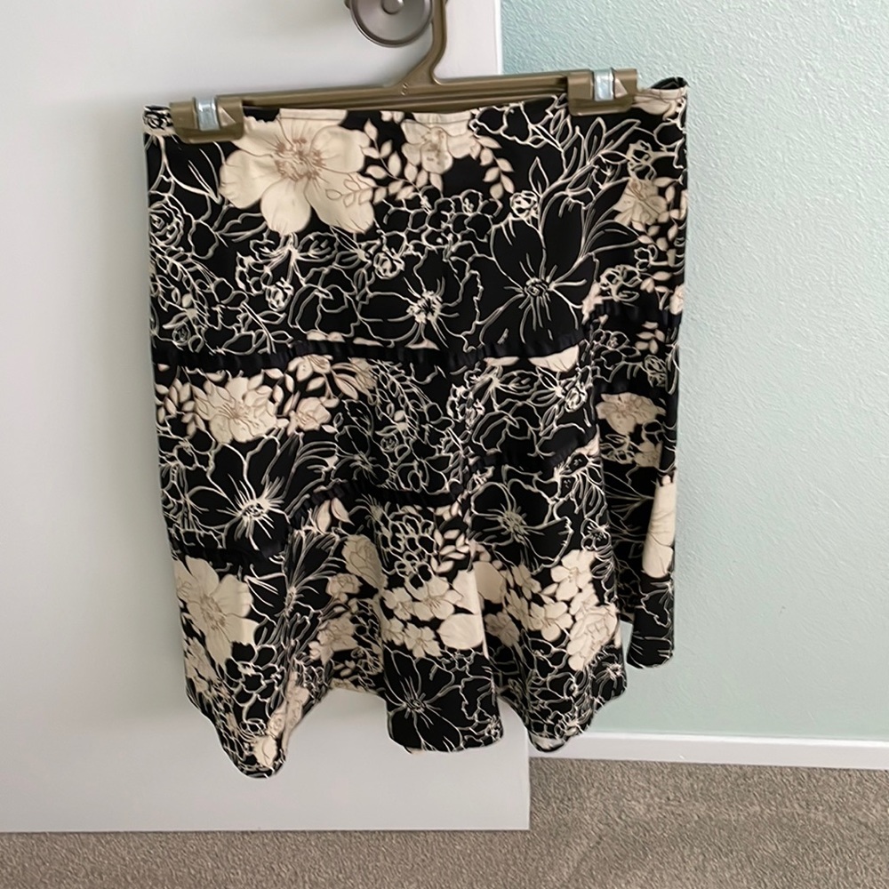 Floral black and beige skirt